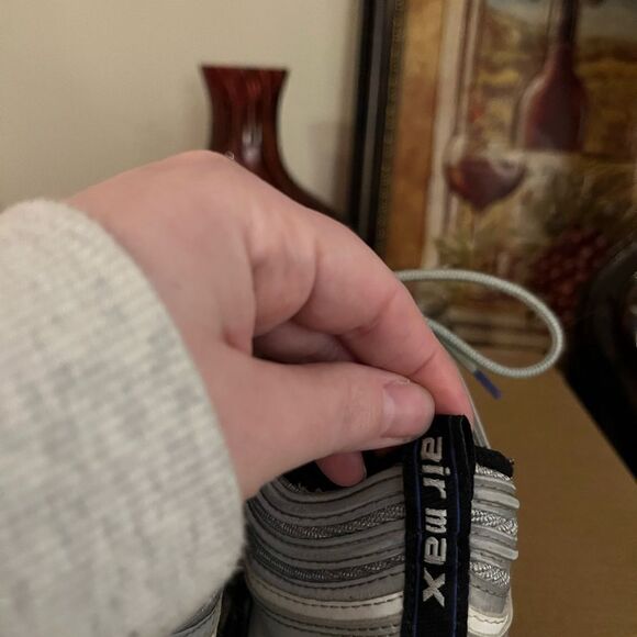 Nike air max size 7y or 8.5 women - Picture 4 of 4